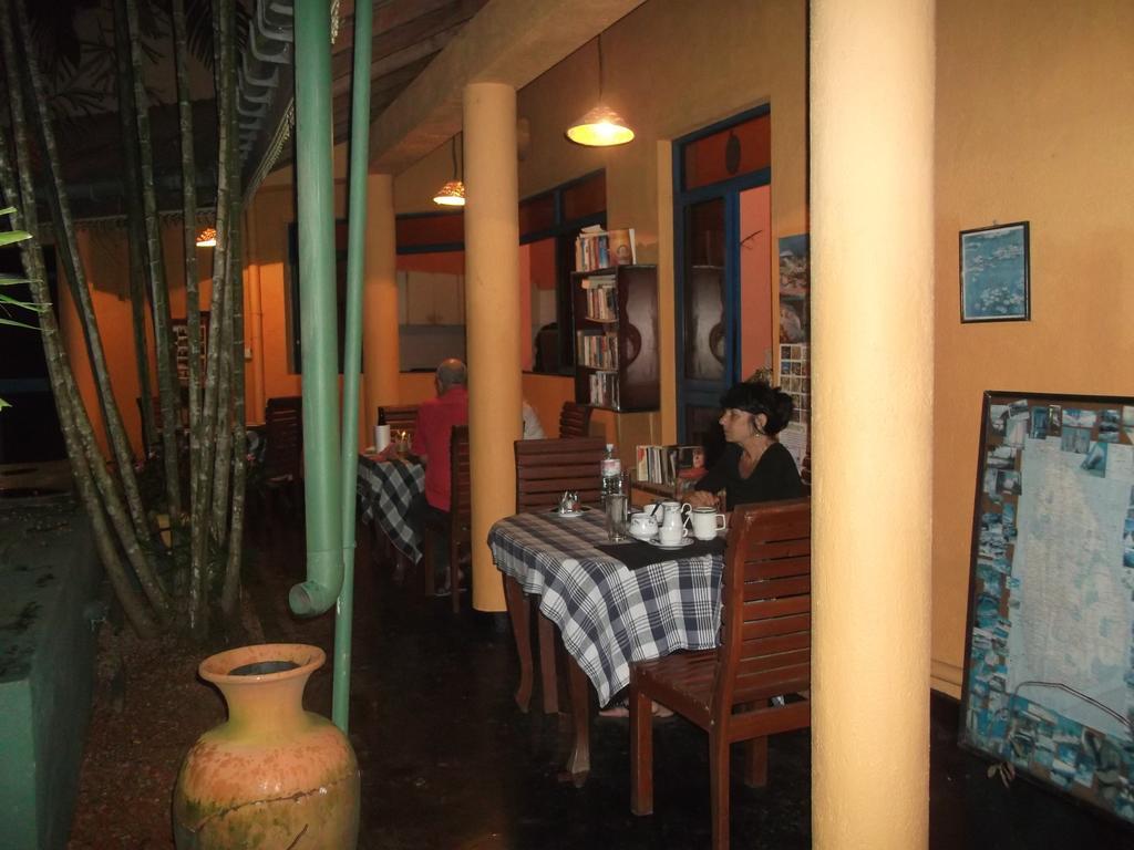 Bavarian Guest House Beruwala Exterior foto