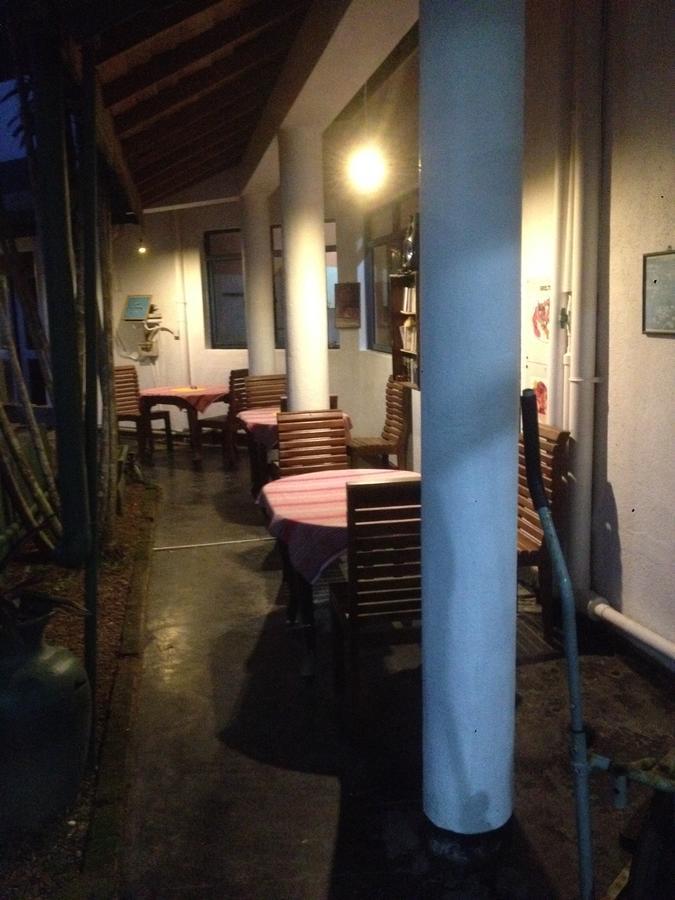 Bavarian Guest House Beruwala Exterior foto