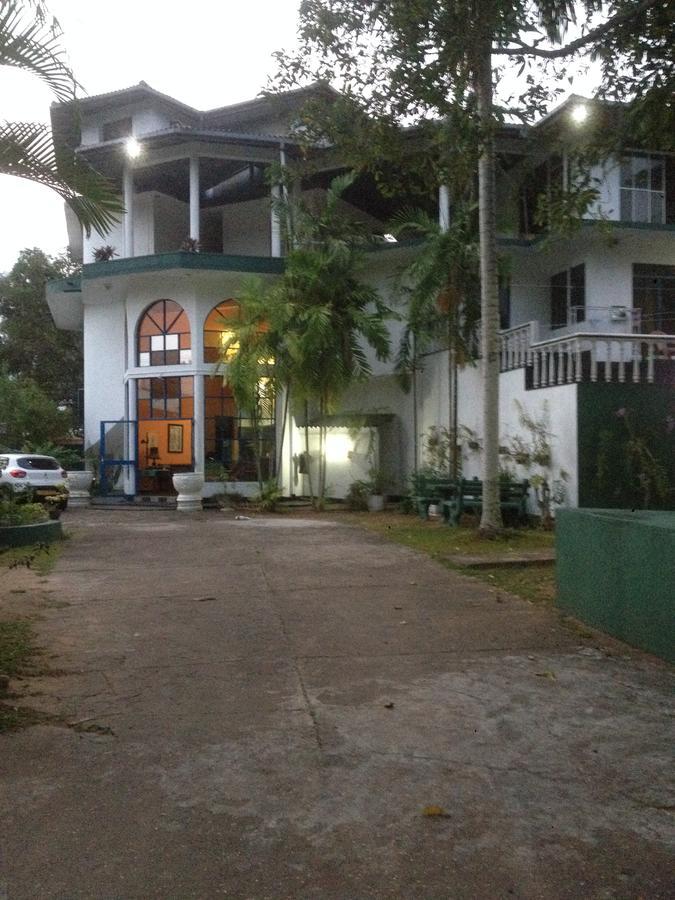 Bavarian Guest House Beruwala Exterior foto