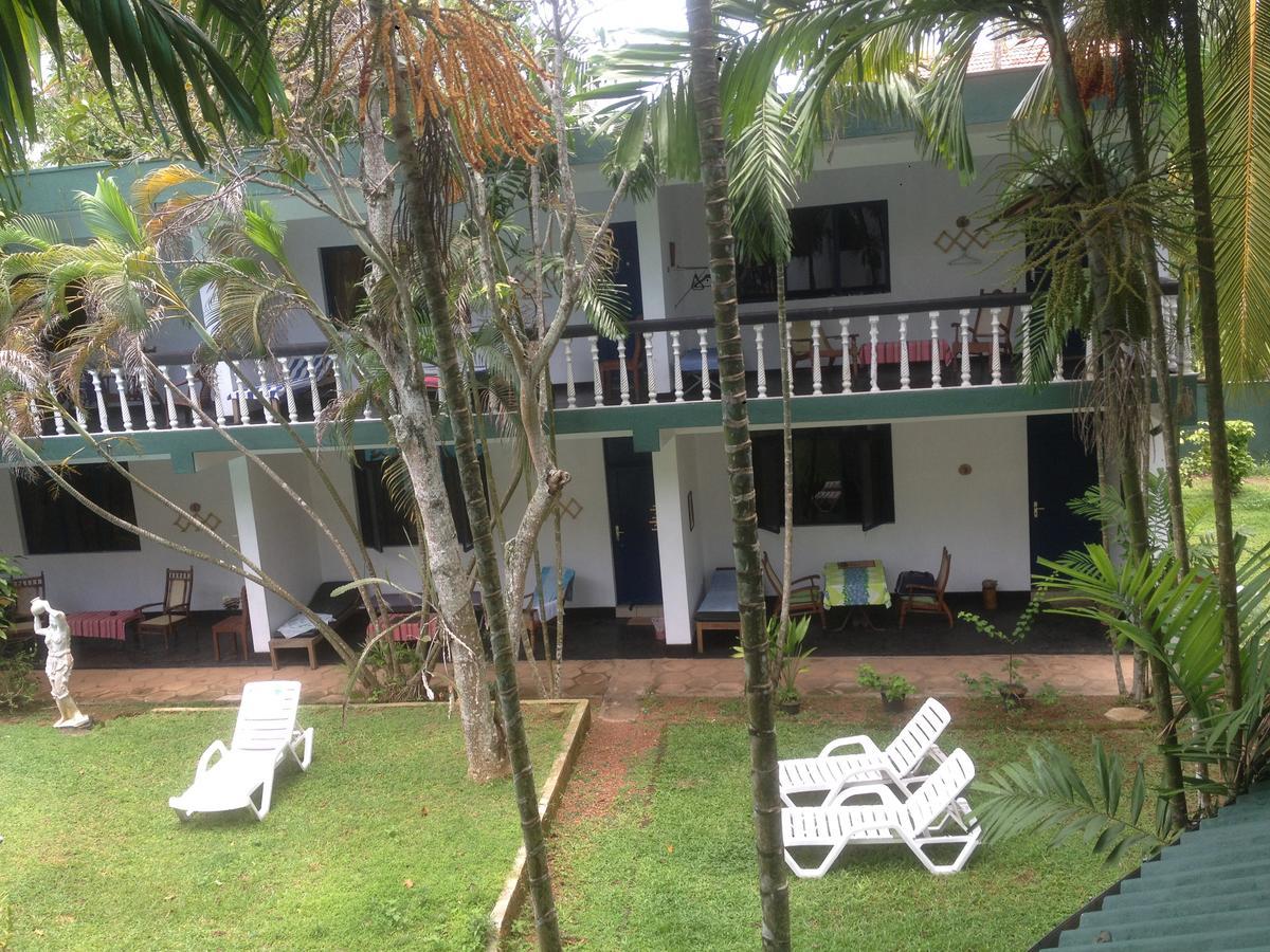 Bavarian Guest House Beruwala Exterior foto